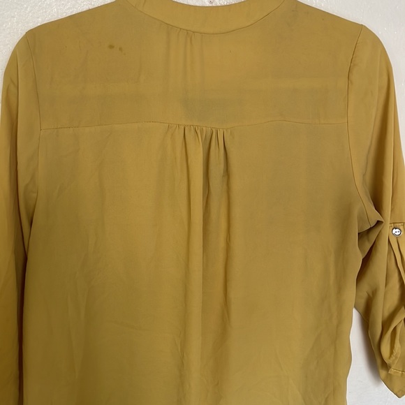Yellow blouse - Picture 5 of 5